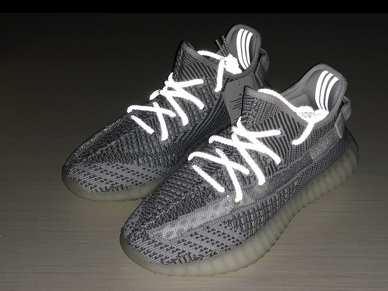 H12 Yeezy Boost 350 V2 Non-Reflective Static/Static/Static 27