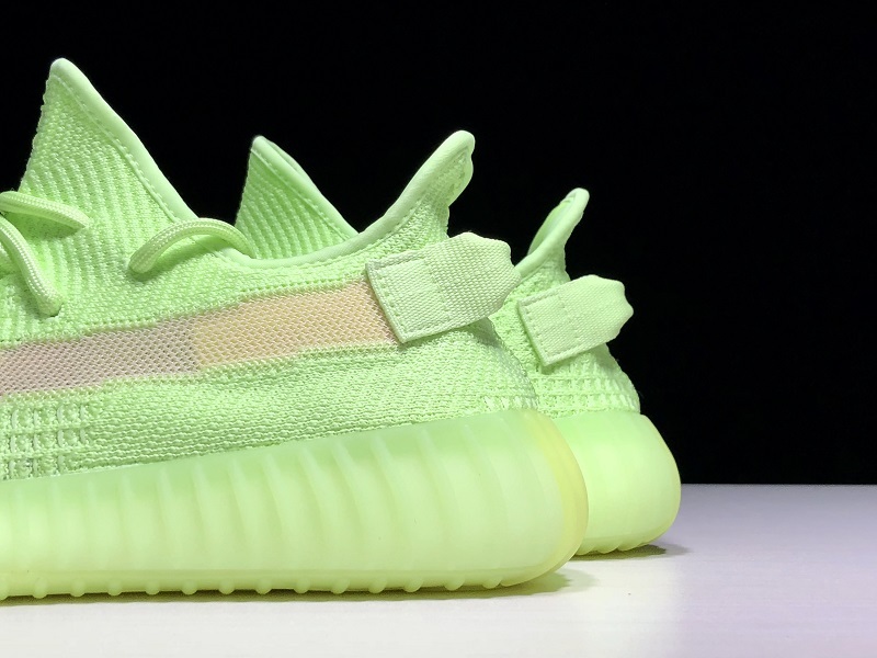 Get Yeezy Boost 350 V2 Gid Glow/Glow/Glow 29