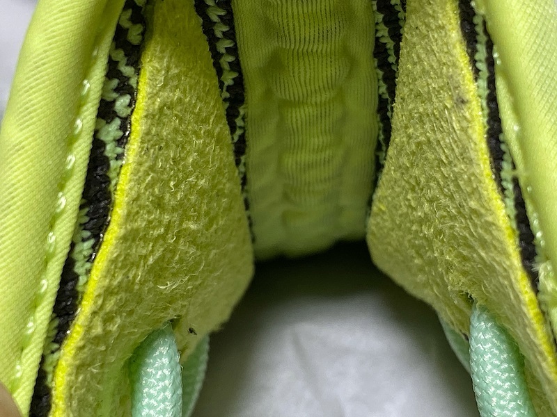 H12 Yeezy Boost 350 V2 Fluorescent Green Yeezreel Reflec 21