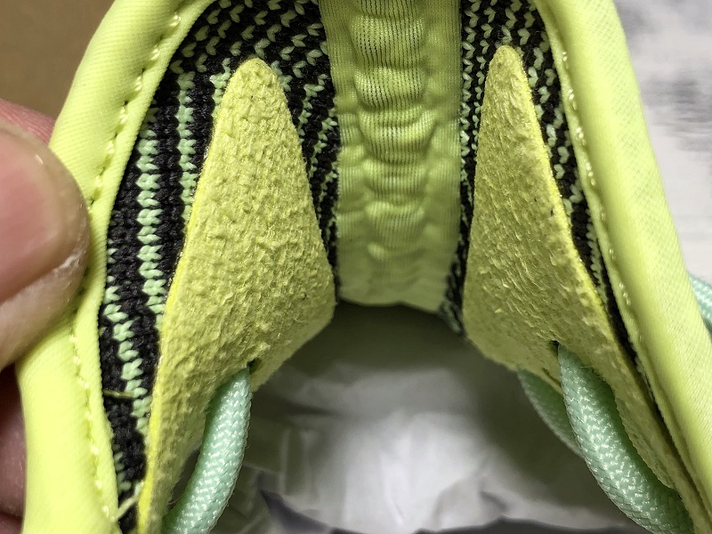 Cy Yeezy Boost 350 V2 Fluorescent Green Yeezreel Reflective 31