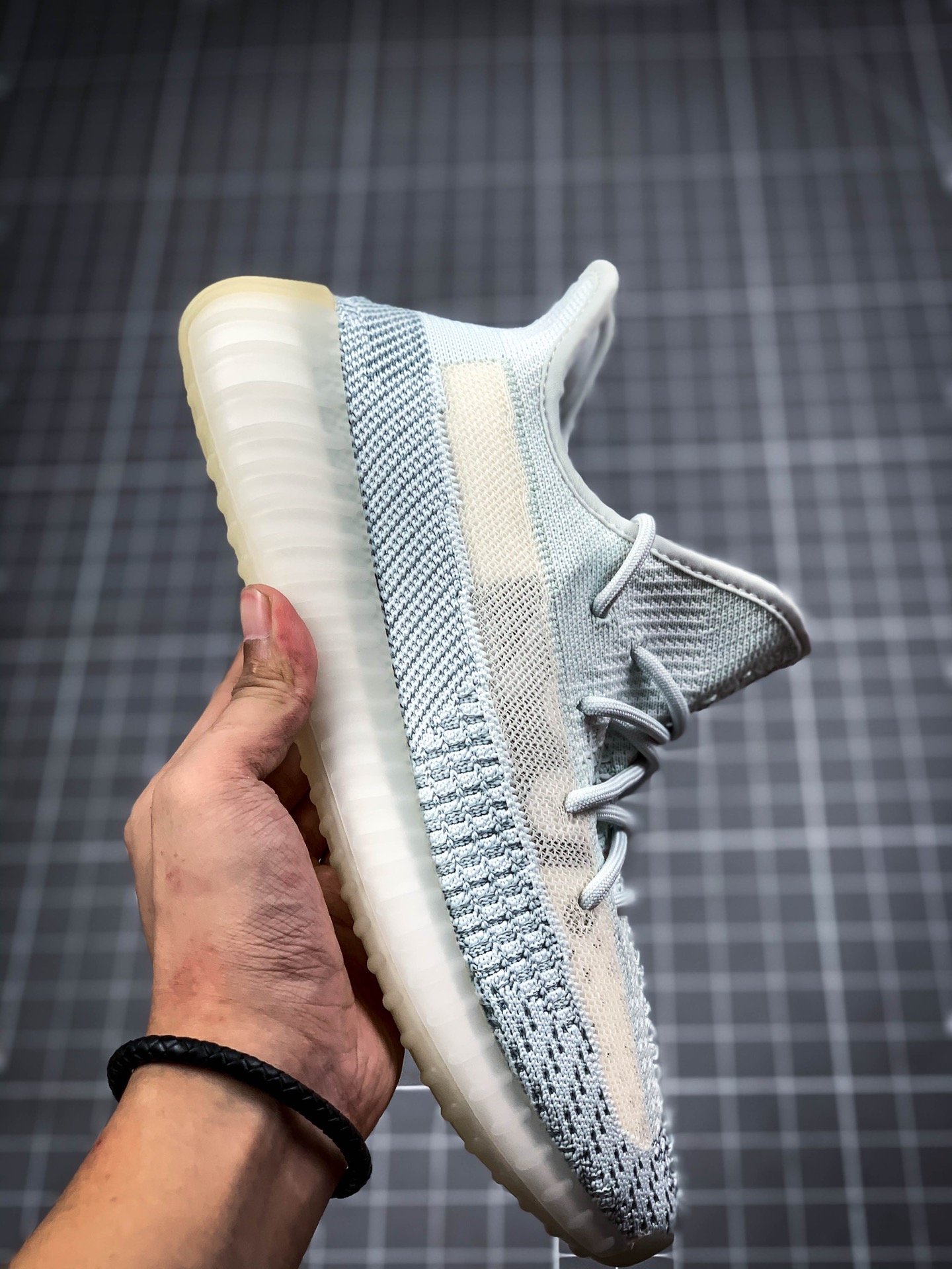 Yeezy Boost 350 V2 White/Cloud White Reflective 17