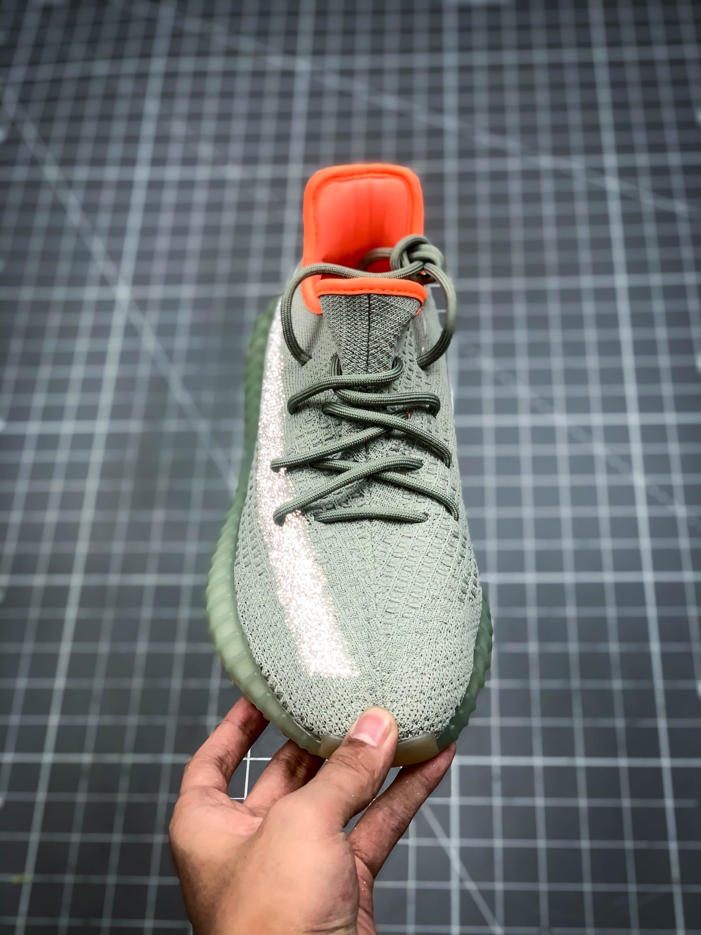 G5 Yeezy Boost 350 V2 Desert Sage/Grey/Orange 9