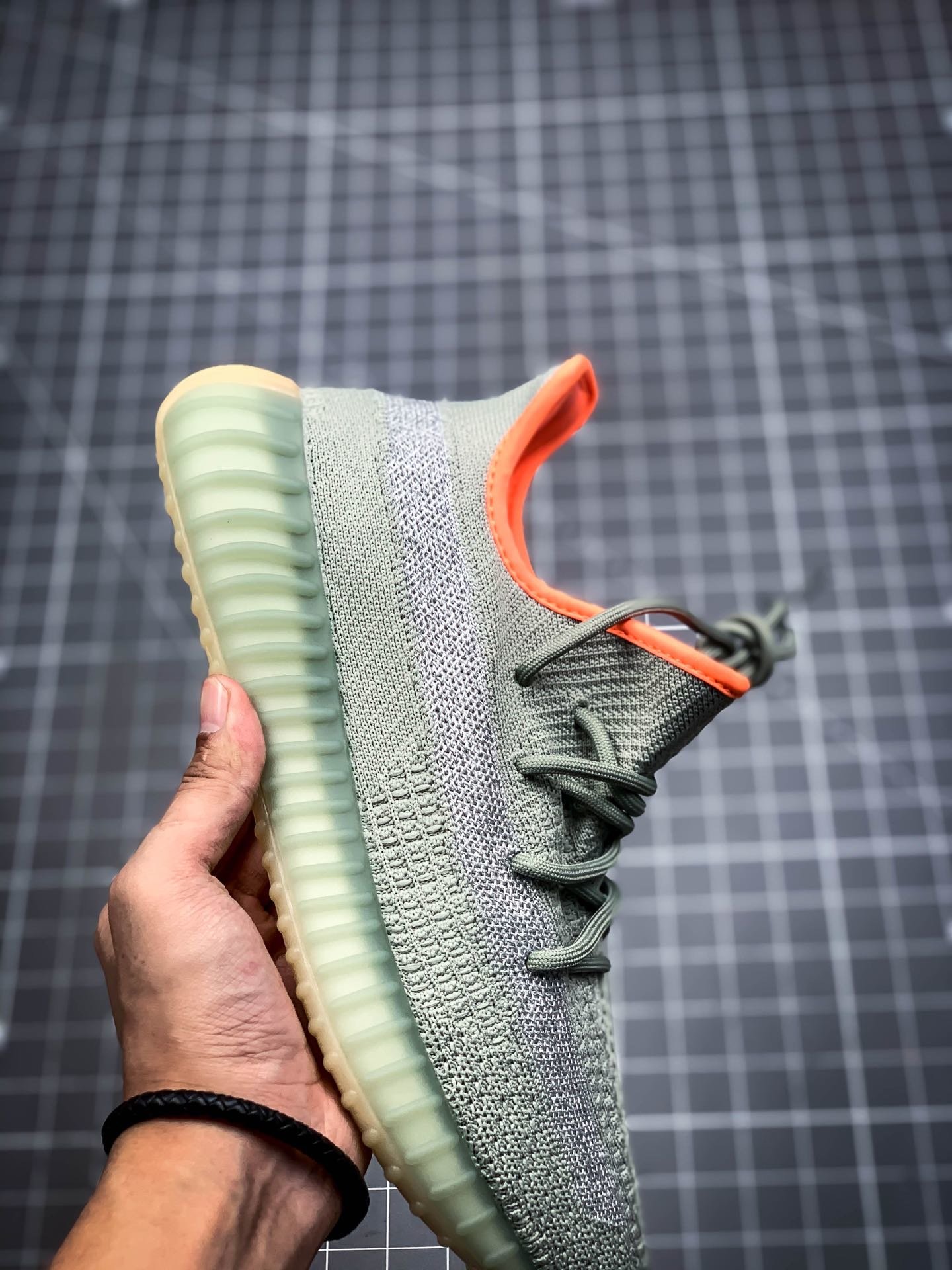 G5 Yeezy Boost 350 V2 Desert Sage/Grey/Orange 17