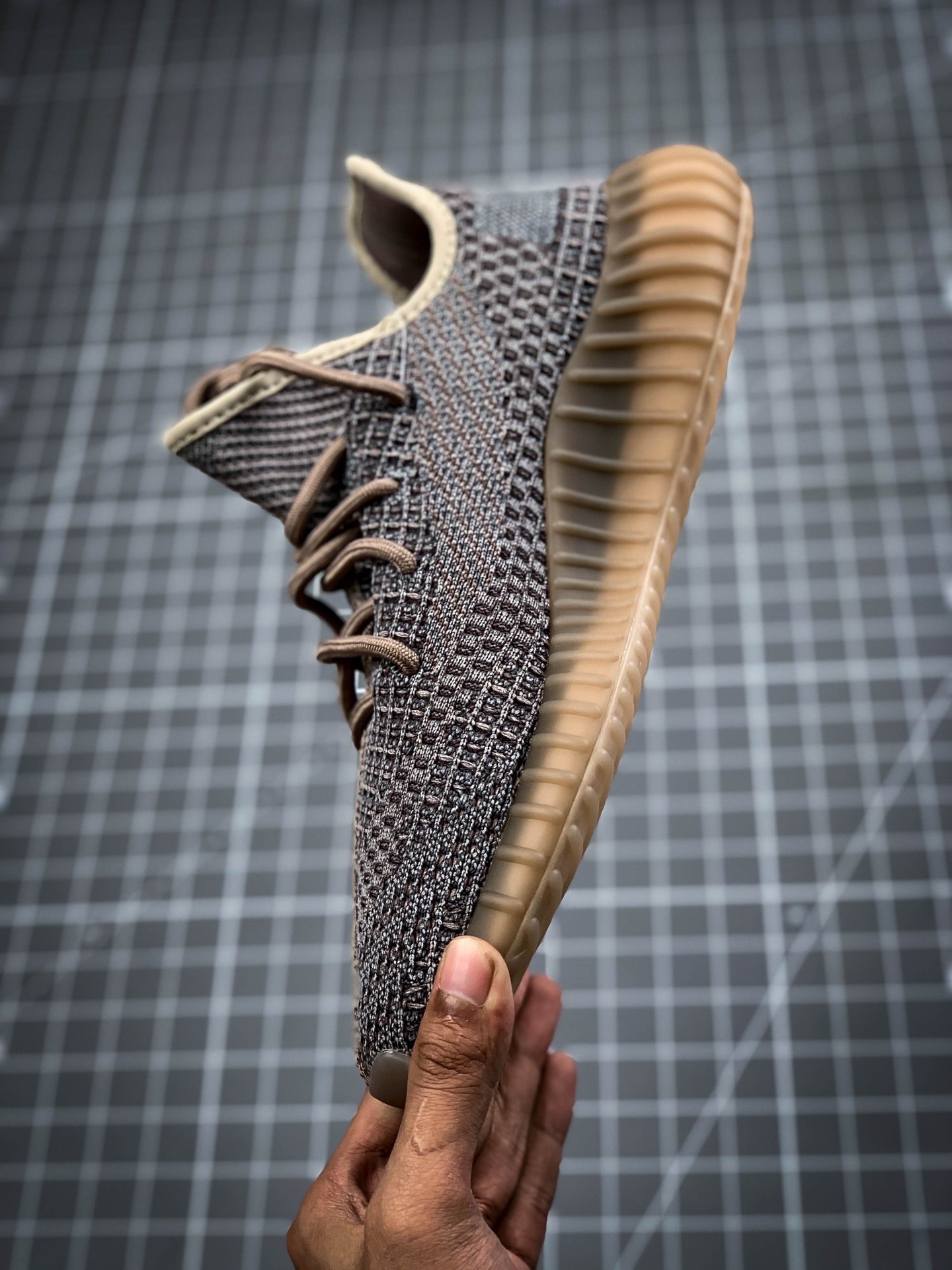 Yeezy Boost 350 V2 Yecher Dark Grey/Brown/Dark Grey 11