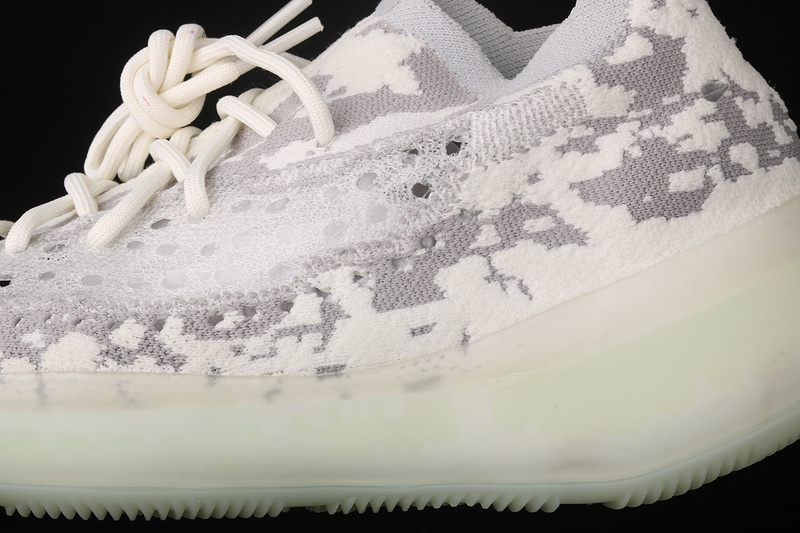 Yeezy Boost 380 Alien Cloud White/Cloud White 5