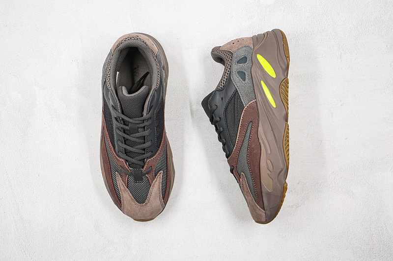 Yeezy Boost 700 V2 Mauve/Mauve/Mauve 7