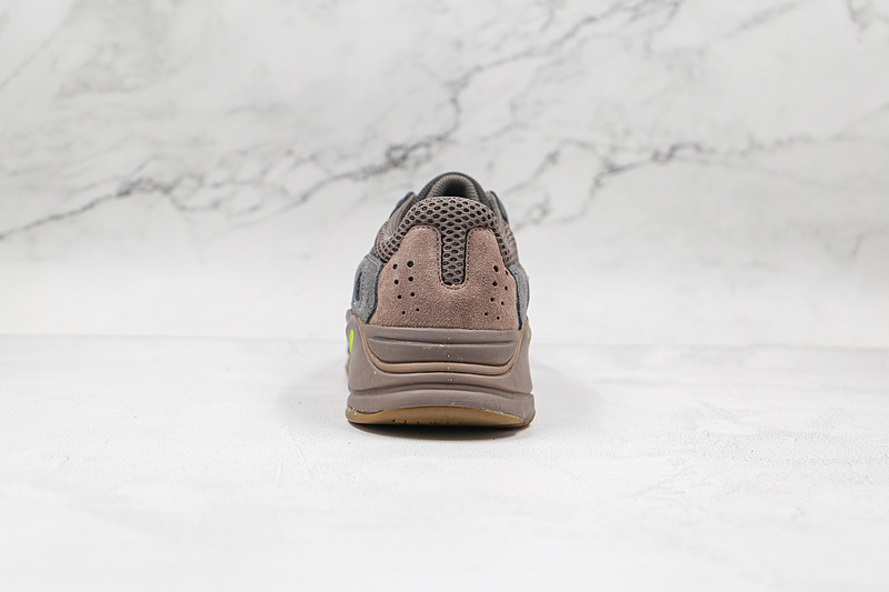 Yeezy Boost 700 V2 Mauve/Mauve/Mauve 13