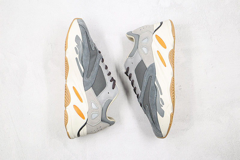 Yeezy Boost 700 V2 Magnet/Magnet/Magnet 5