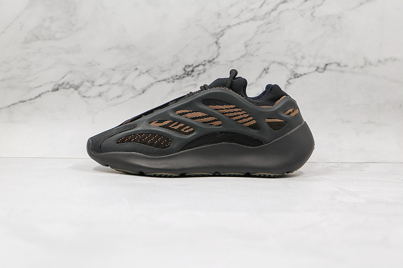 Yeezy Boost 700 V3 Clay Brown Eremiel/Eremiel/Eremiel 3