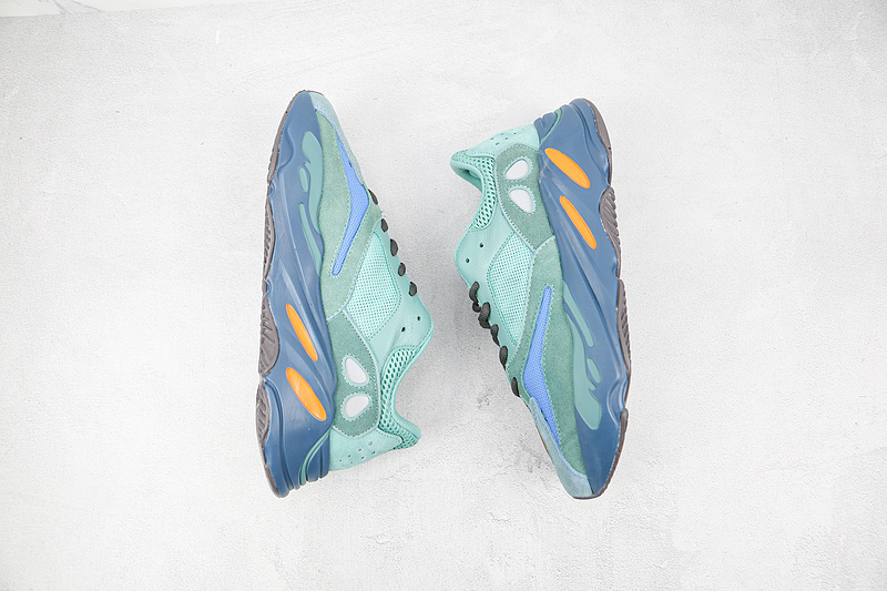 Yeezy Boost 700 Faded Azure Fadazu/Fadazu/Fadazu 5