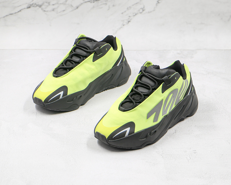 Yeezy Boost 700 Core Black/Phosphor/Phosphor 7