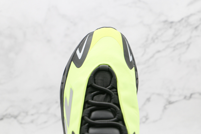 Yeezy Boost 700 Core Black/Phosphor/Phosphor 19