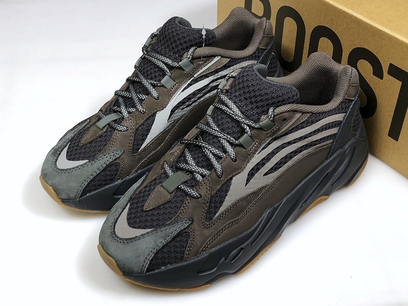 Yeezy Boost 700 V2 Geode/Geode/Geode 25