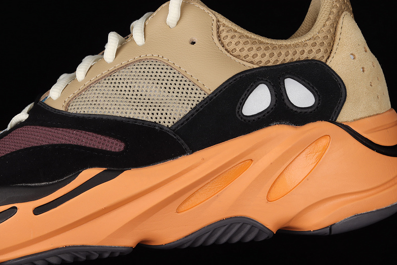 Yeezy Boost 700 Enflame Amber/Enflame Amber/Enflame Amber 33