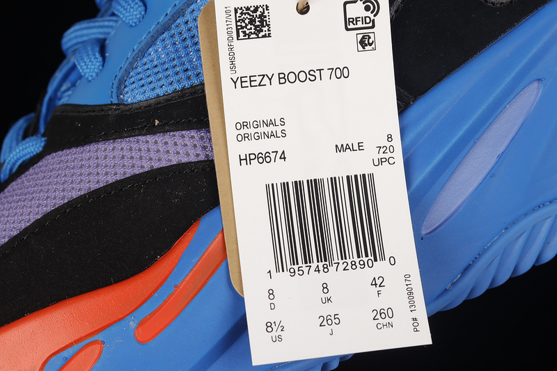 Yeezy Boost 700 Hi-Res Blue/Black/Hi-Res Blue 17