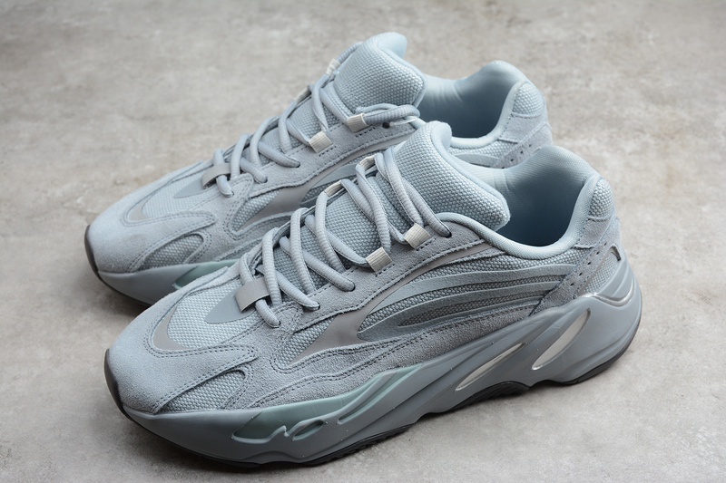 Gt Yeezy Boost 700 V2 Hospital Blue/Grey 25