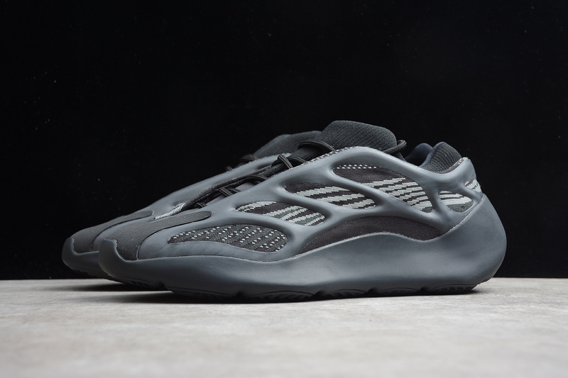 Gz Yeezy Boost 700 V3 Alvah Grey/Black 5