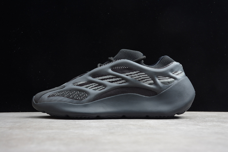 Gz Yeezy Boost 700 V3 Alvah Grey/Black 19