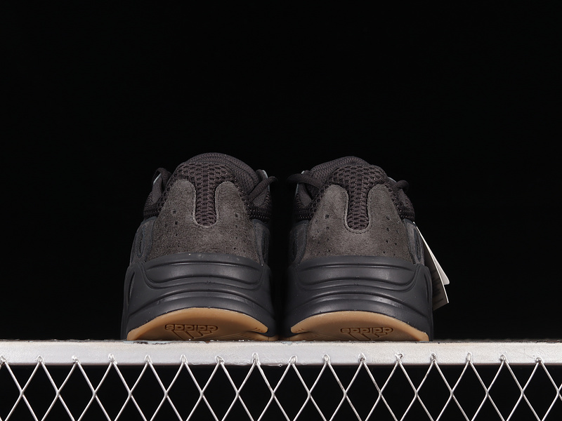 Og Yeezy Boost 700 Utility Black/Utility Black/Utility Black 17