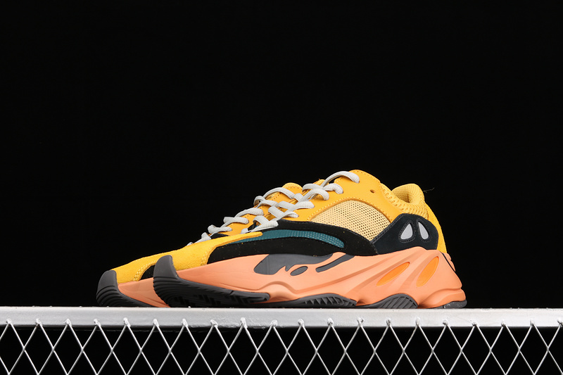 Yeezy Boost 700 Sun Sun/Sun-Sun 23