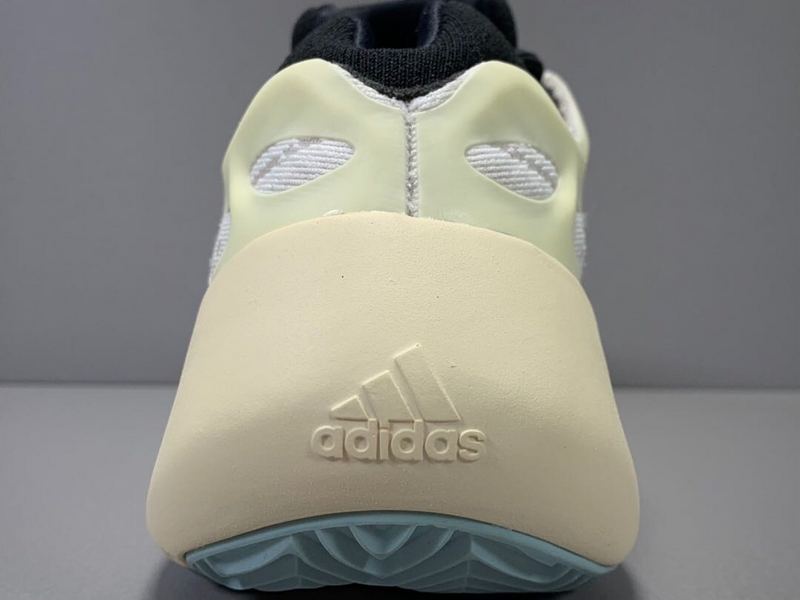 Og Yeezy Boost 700 V3 Azael Azael/Azael/Azael 21