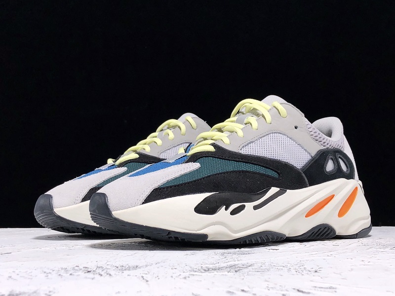 Yeezy Boost 700 Wave Runner Mgsogr/Cwhite/Cblack 5