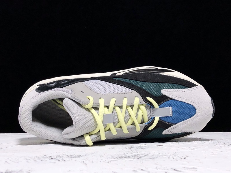 Yeezy Boost 700 Wave Runner Mgsogr/Cwhite/Cblack 7