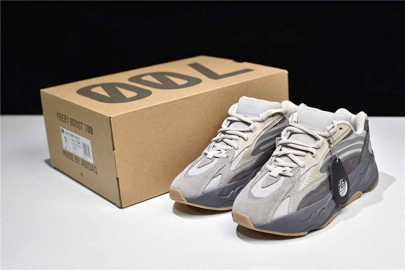 Bc Yeezy Boost 700 V2 Tephra/Tephra/Tephra 83