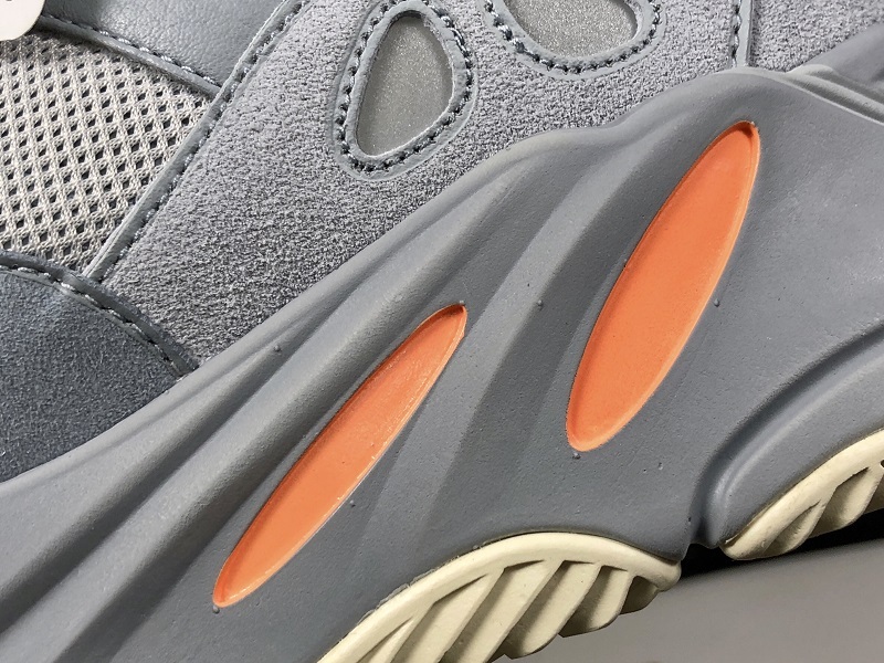 G5 Yeezy Boost 700 Inertia Grey/Grey/Inertia 11