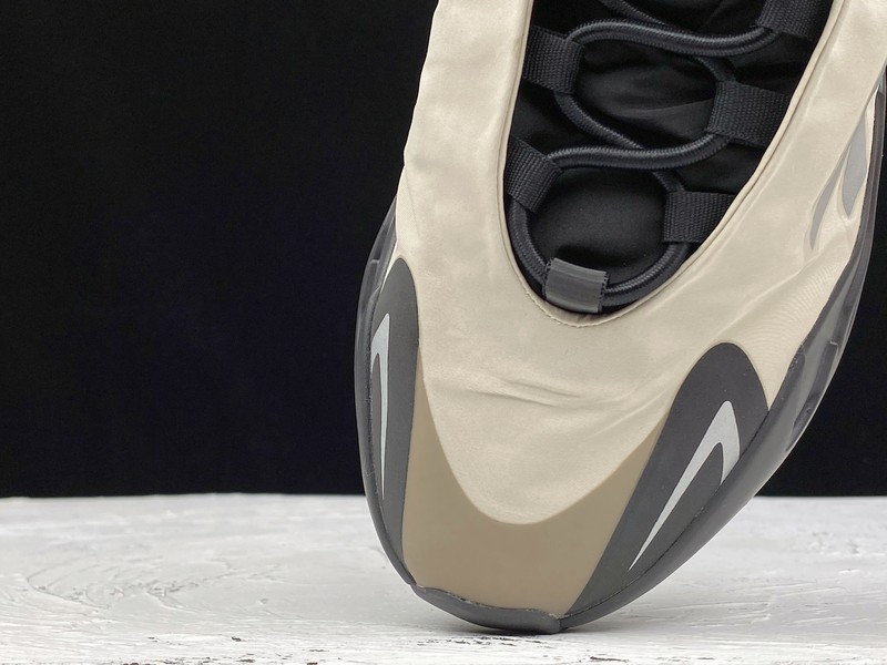 Yeezy Boost 700 Bone/Bone-Bone 25