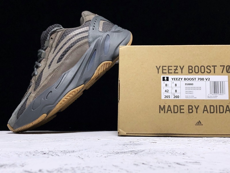 Og Yeezy Boost 700 V2 Geode/Geode/Geode 5