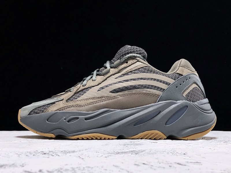 Og Yeezy Boost 700 V2 Geode/Geode/Geode 25