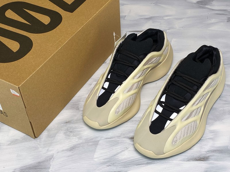 Og Yeezy Boost 700 V3 Azael/Azael/Azael 15