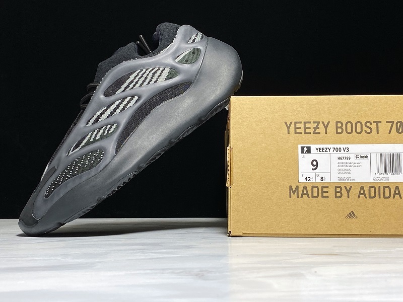 Yeezy Boost 700 V3 Alvah Grey/Black 25