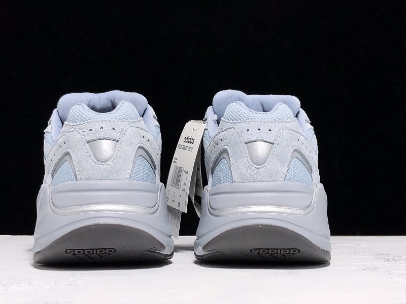 G5 Yeezy Boost 700 V2 Hospital Blue/Grey 7