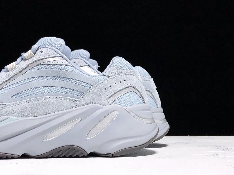 G5 Yeezy Boost 700 V2 Hospital Blue/Grey 13