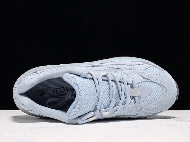 Og Yeezy Boost 700 V2 Hospital Blue/Grey 3