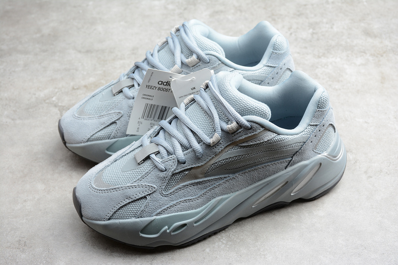 Yeezy Boost 700 V2 Hospital Blue/Grey 7