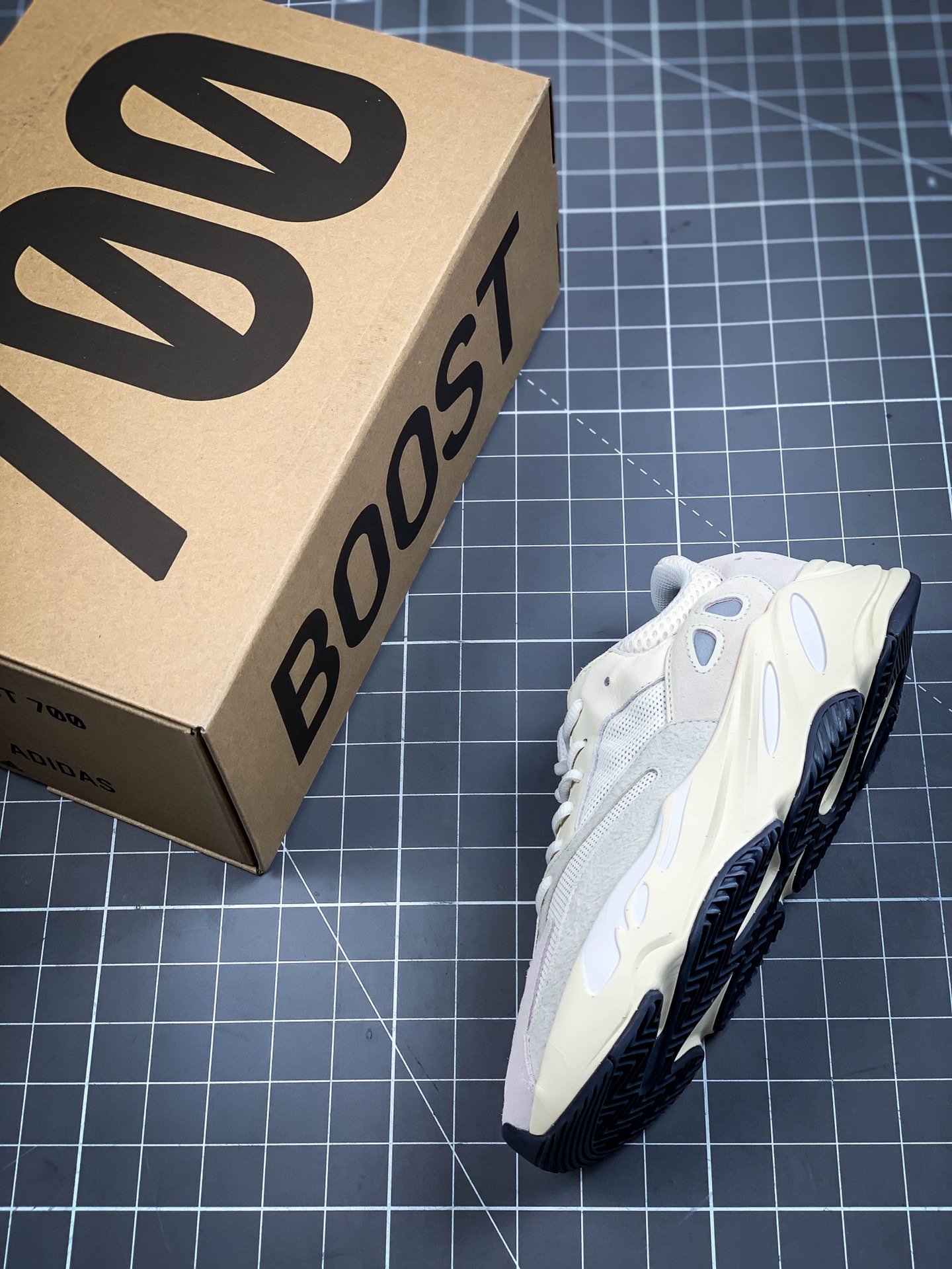 Yeezy Boost 700 Salt/Salt/Salt 11