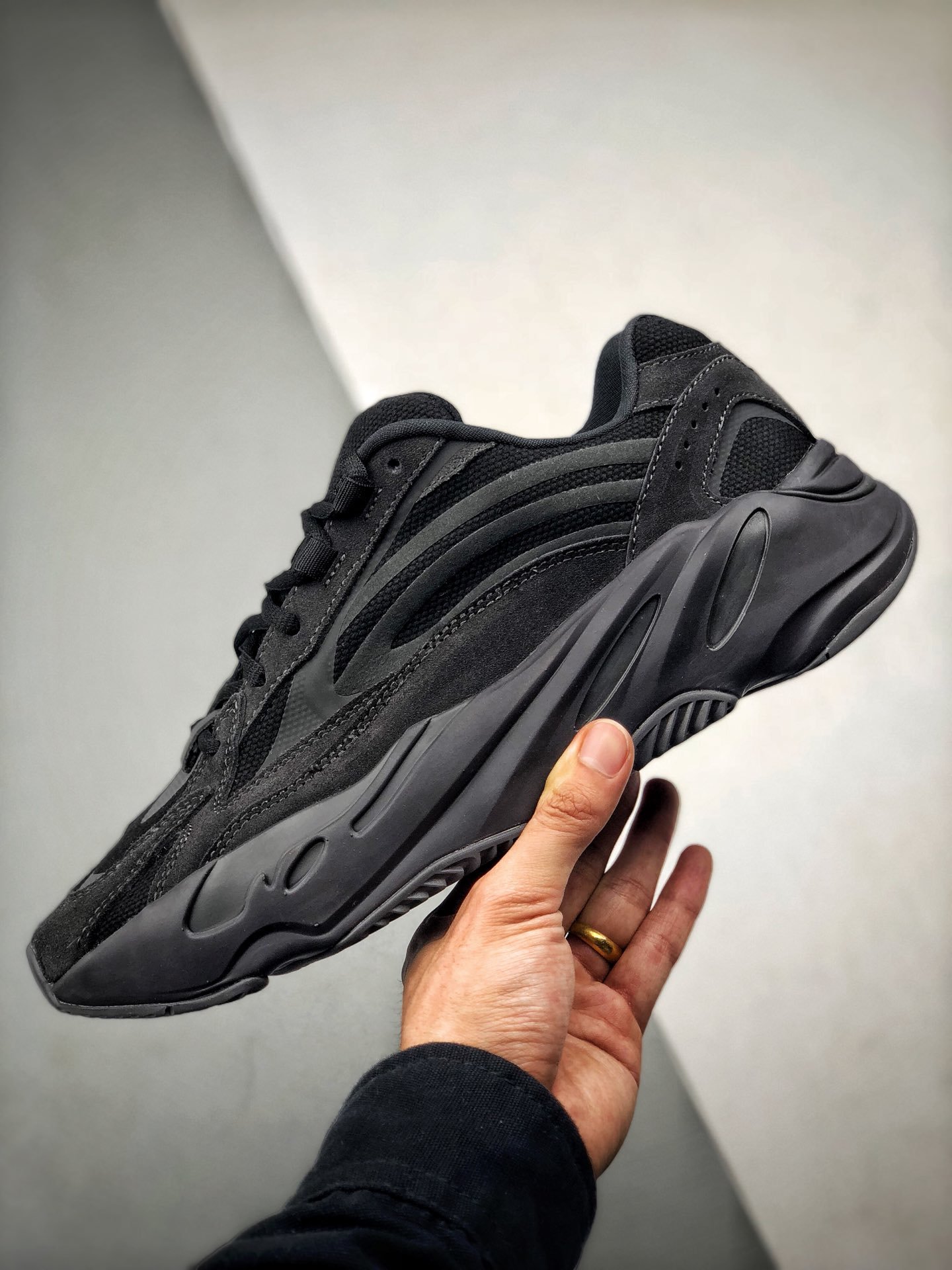 Yeezy Boost 700 V2 Vanta Core Black/Core Black 13