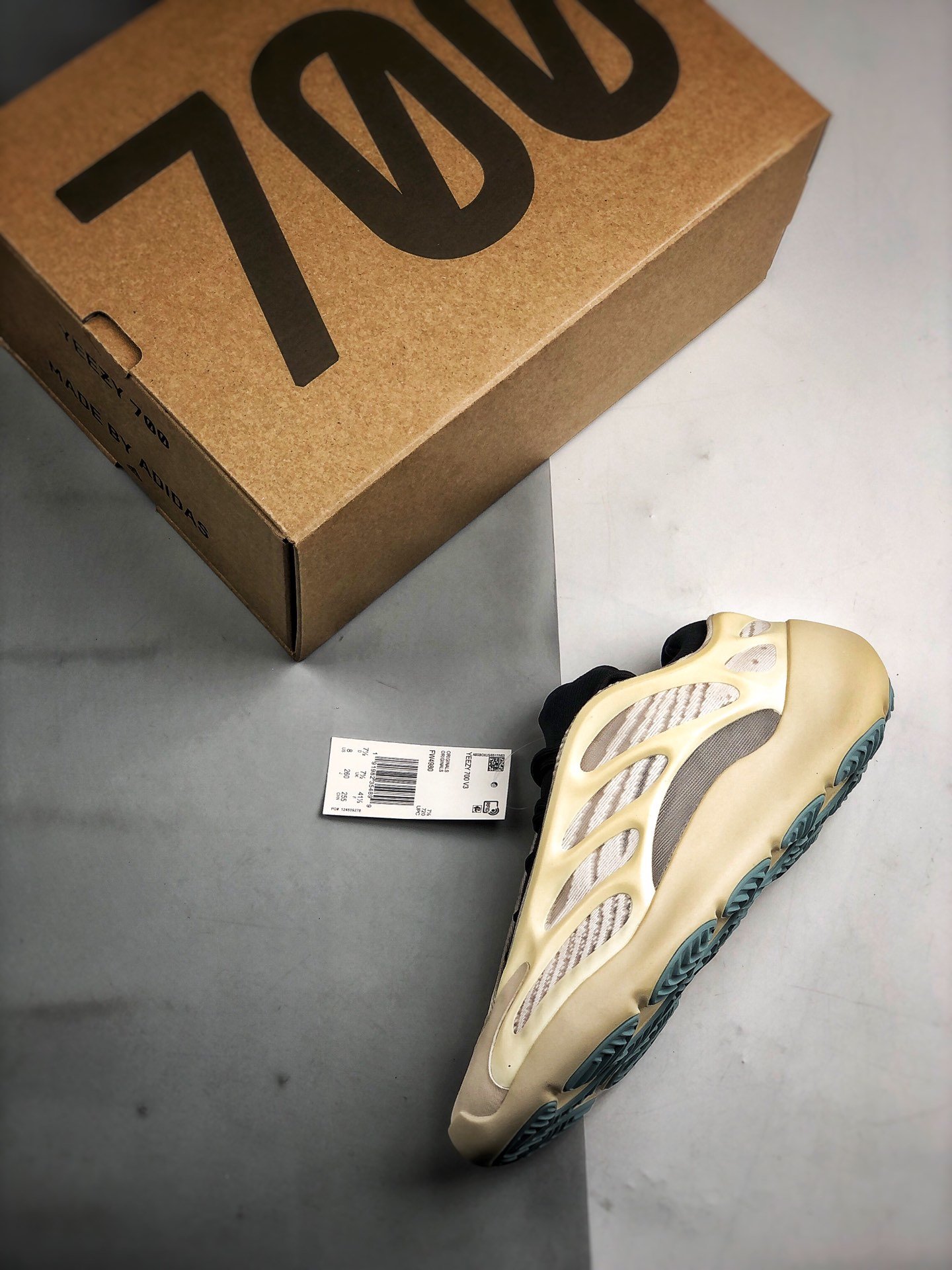 S2 Yeezy Boost 700 V3 Azael/Azael/Azael 15