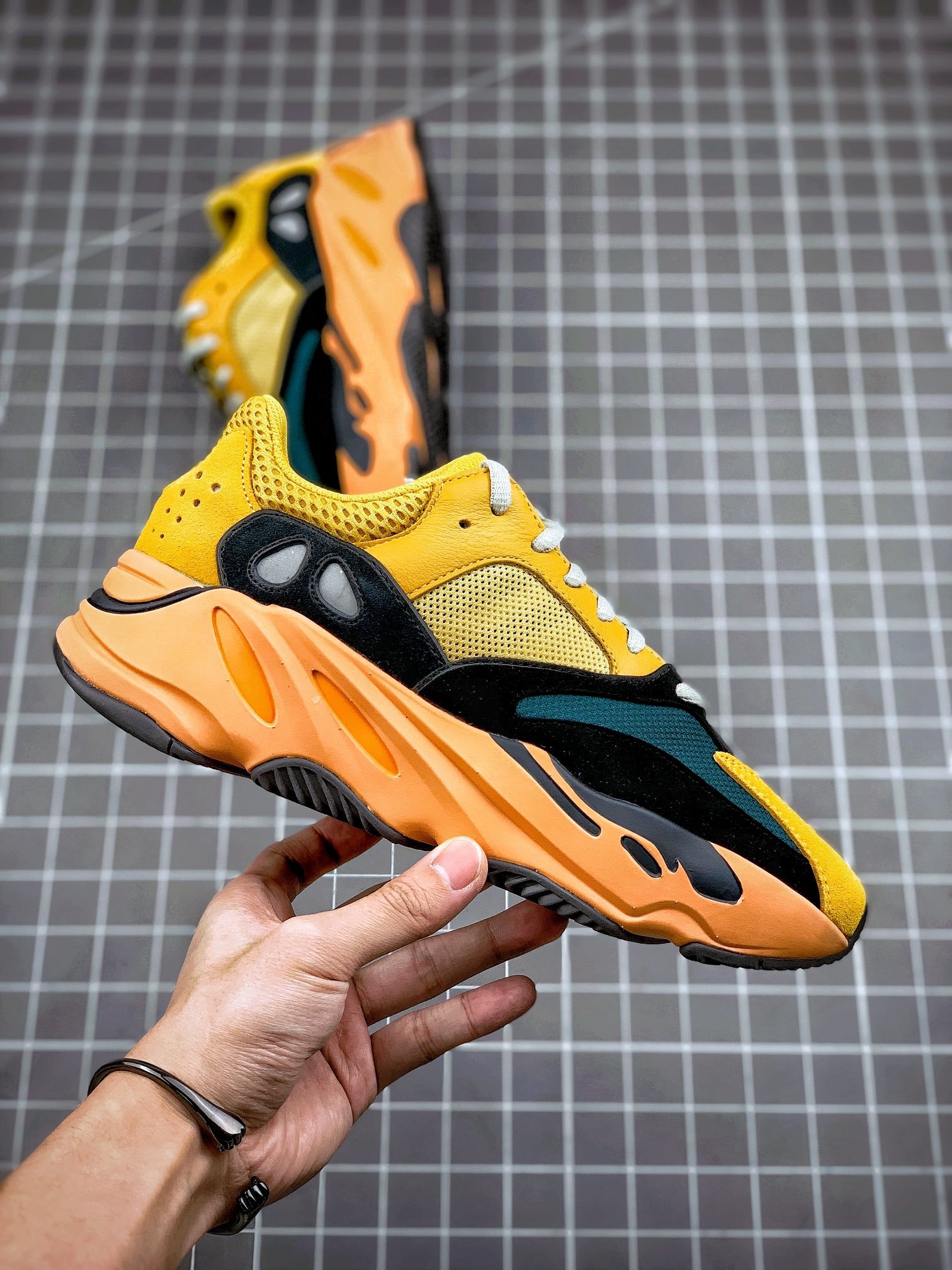 Real Boost Yeezy Boost 700 Sun Yellow/Core Black/Green-Orange 3