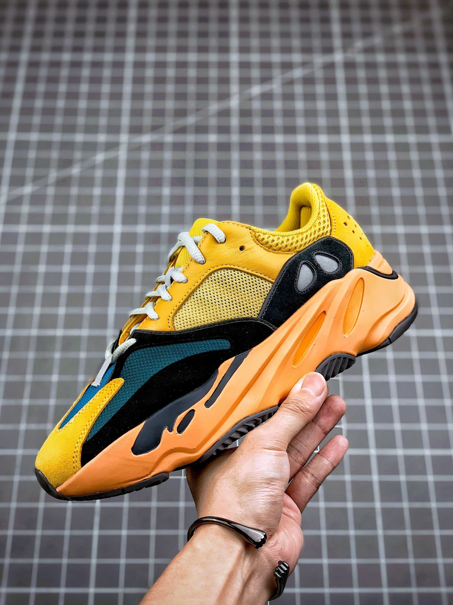 Real Boost Yeezy Boost 700 Sun Yellow/Core Black/Green-Orange 5