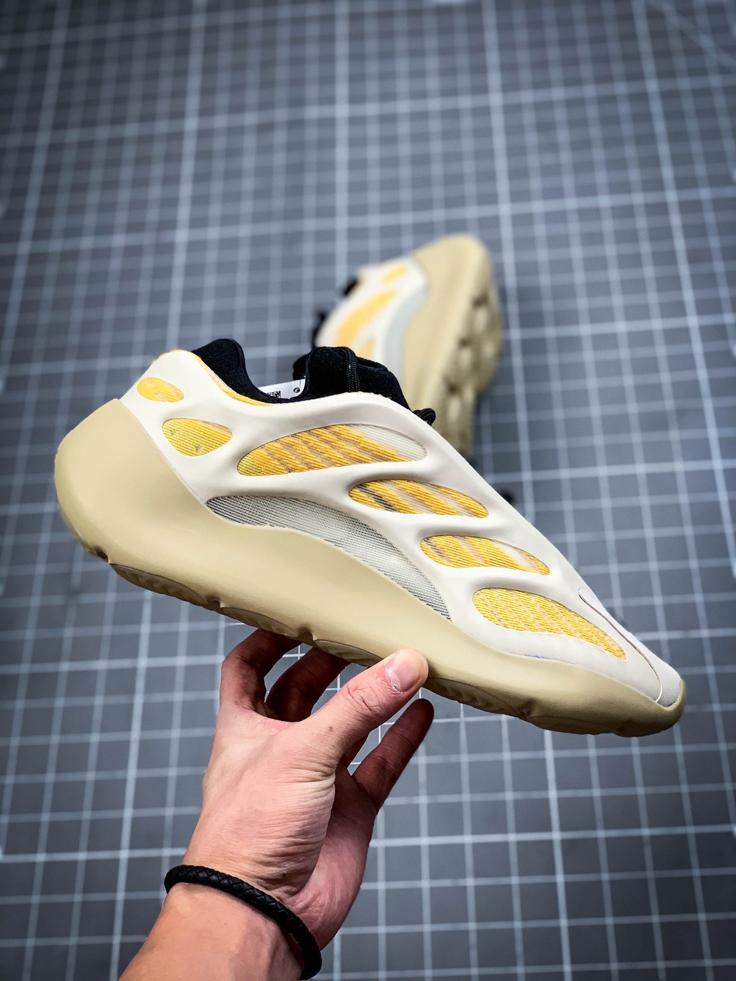 Yeezy 700 V3 Srphym Beige/Black/Yellow 3