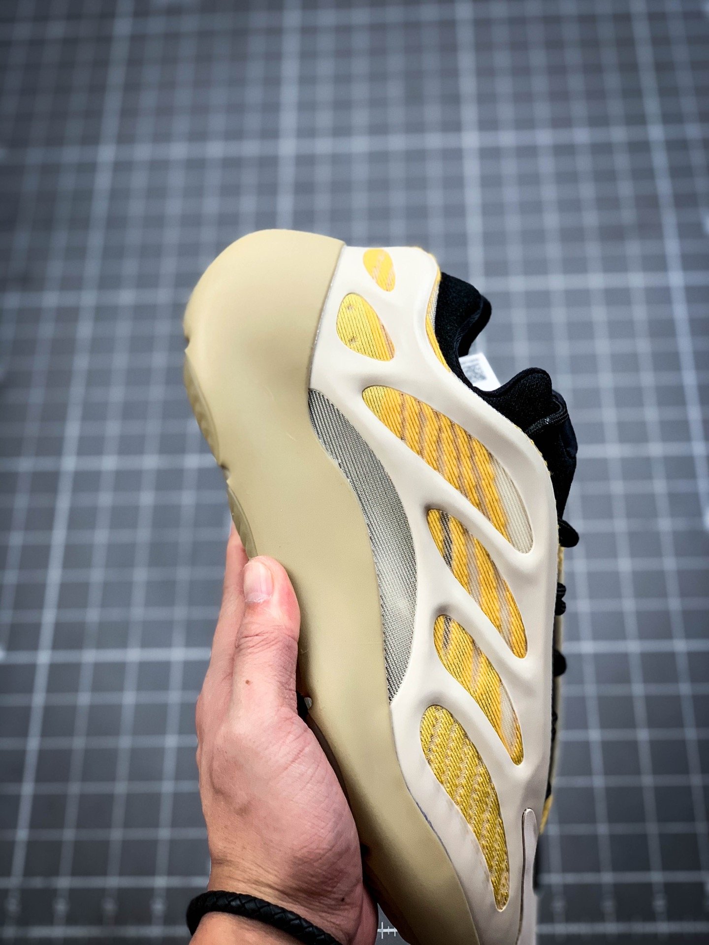 Yeezy 700 V3 Srphym Beige/Black/Yellow 13