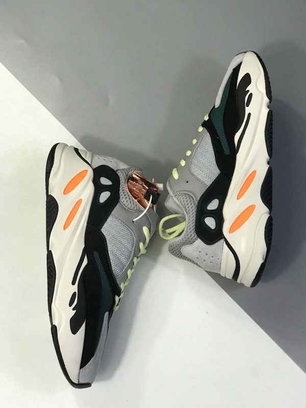 Get Yeezy Boost 700 Wave Runner Mgsogr/Cwhite/Cblack 3