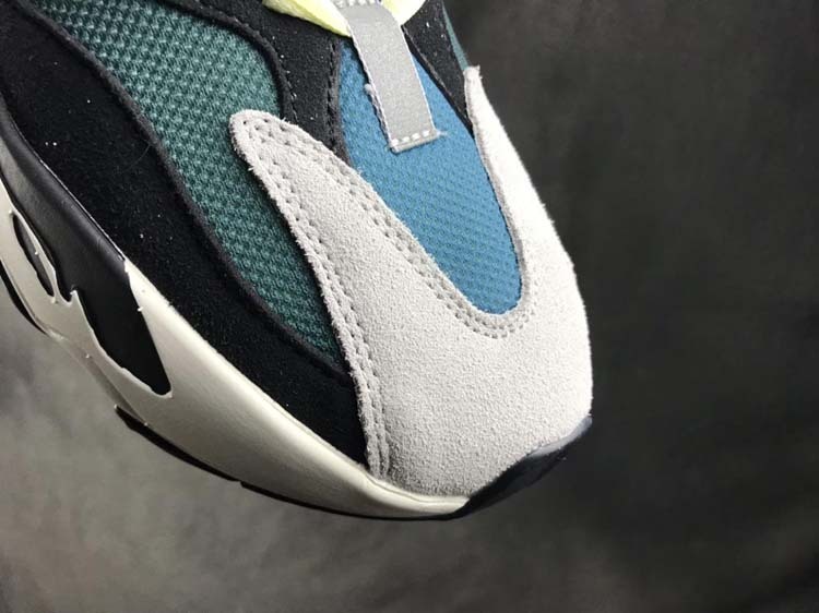 Get Yeezy Boost 700 Wave Runner Mgsogr/Cwhite/Cblack 29