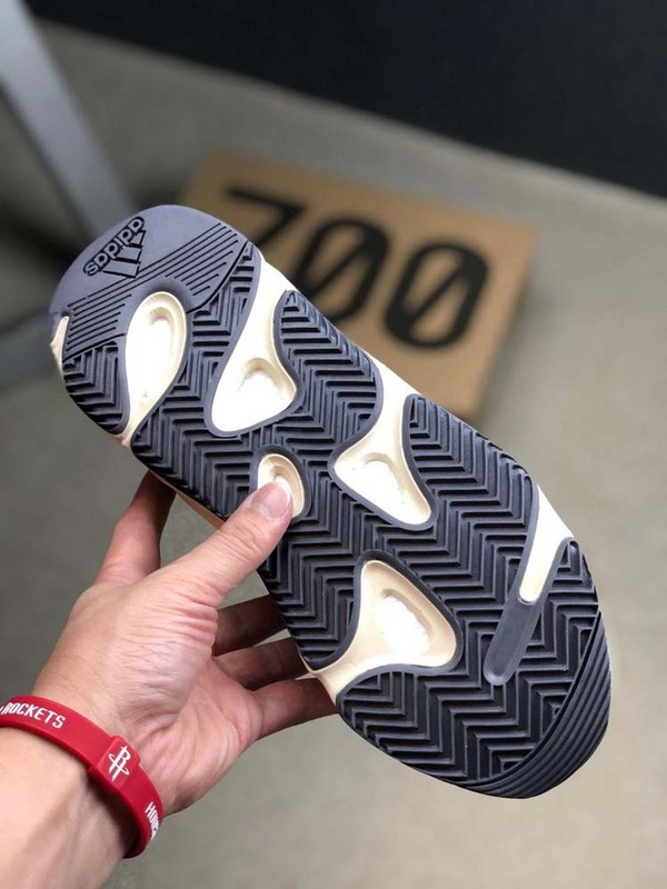 Yeezy Boost 700 Analog/Analog/Analog 9