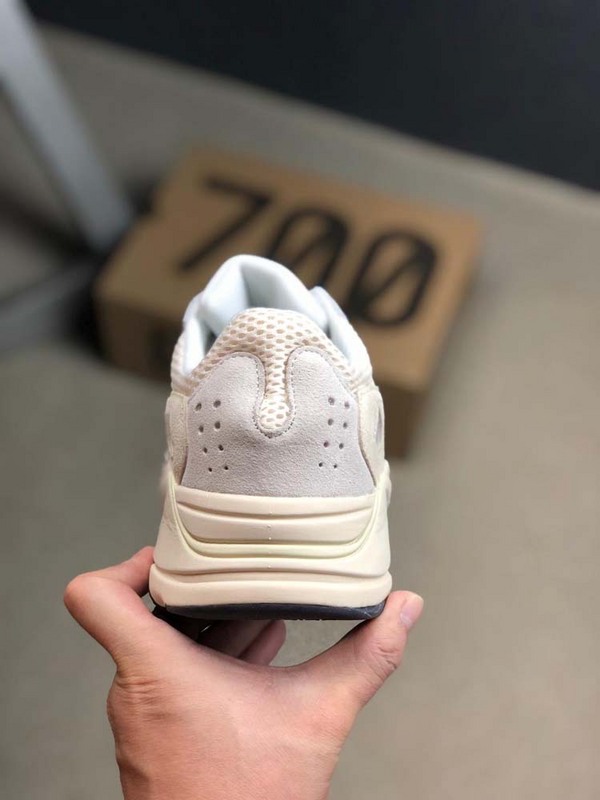 Yeezy Boost 700 Analog/Analog/Analog 17