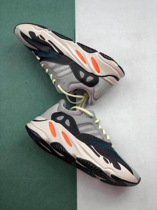 Yeezy Boost 700 Wave Runner Solid Grey/Chalk White/Core Black 11